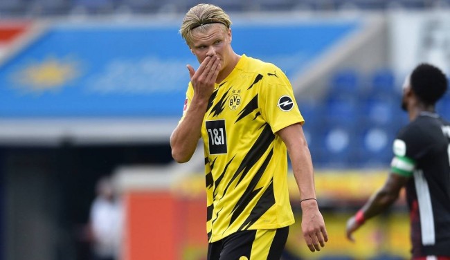 葡萄牙11月大名单：C罗领衔，菲利克斯、莱奥、B费在列（葡萄牙11月阵容公布：C罗挂帅，菲利克斯、莱奥与B费入选）