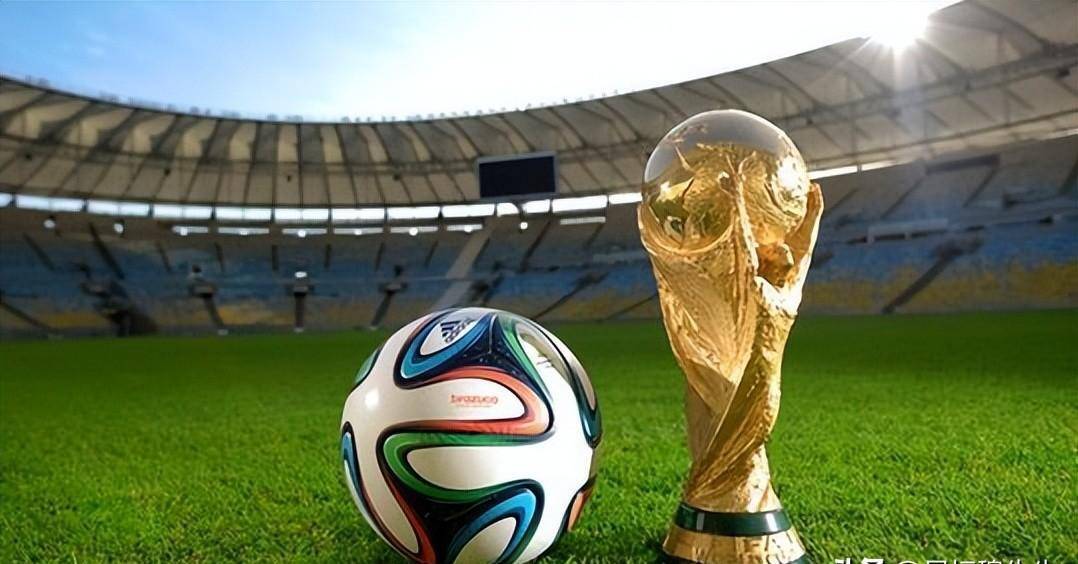 B费谈C罗被罚下：这是足球里会发生的事，他知道自己犯了错误（B费评C罗染红：赛场常见插曲，他已意识到自己的失误）