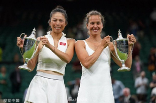 每体：拉菲尼亚对身边人表态，不拿到欧冠就不离开巴萨（每体：拉菲尼亚告知身边人，未夺欧冠前不考虑离开巴萨）