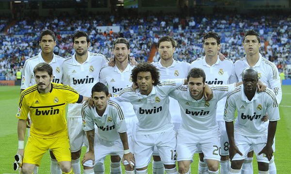 足球巴萨传奇出山担任俱乐部高层（巴萨名宿回归出任俱乐部高层）