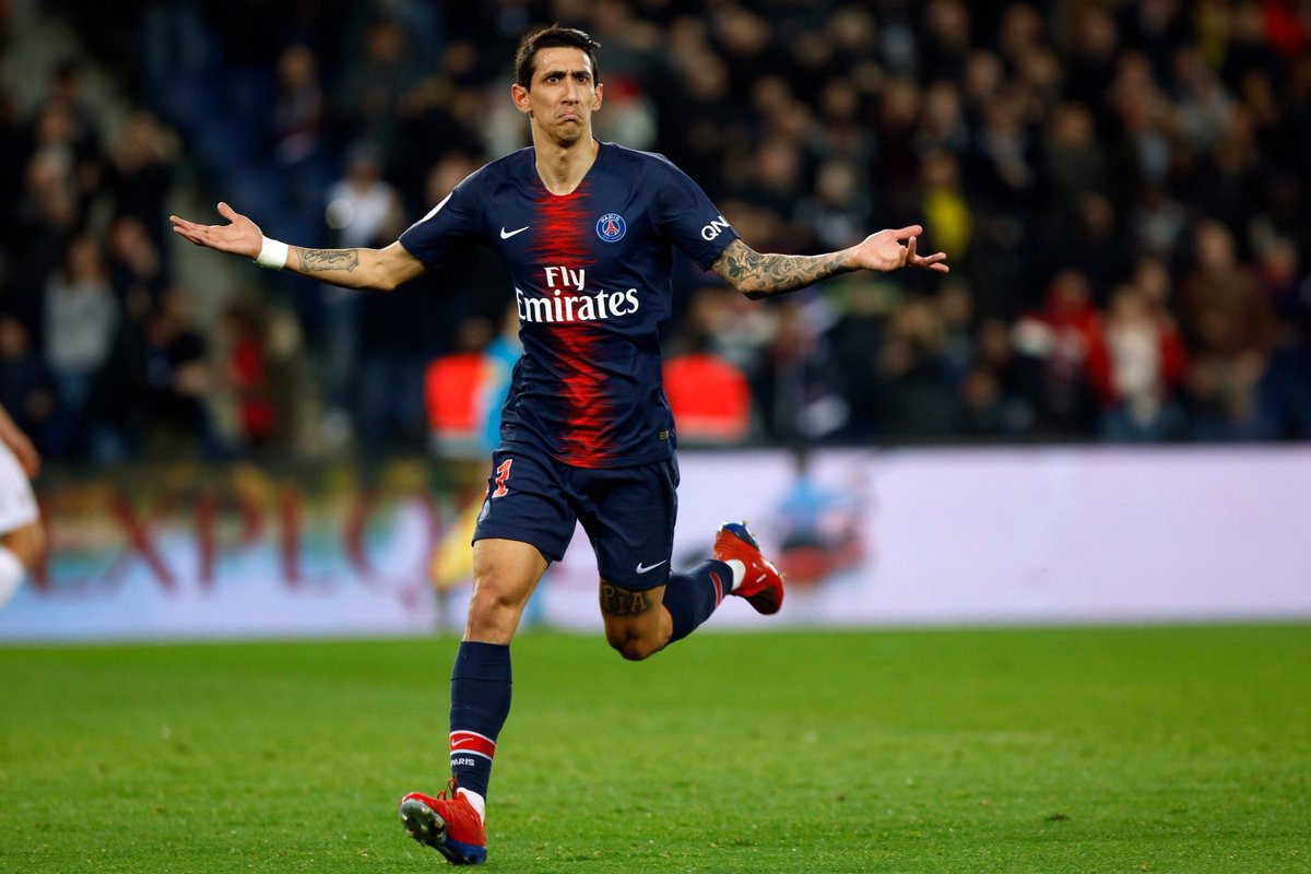 布朗本赛季第13次砍下30+，上赛季含季后赛仅10次（布朗本季30+已达13场，上季含季后赛才10场）