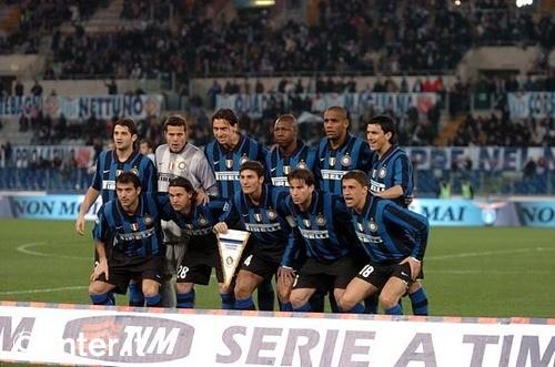 美记：艾顿因病缺席湖人今天训练，但他将随队前往犹他州（美媒：艾顿因病缺席湖人今日训练，仍将随队赴犹他）